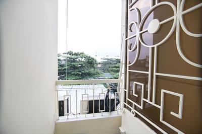 RedDoorz near Tan Son Nhat Airport 3