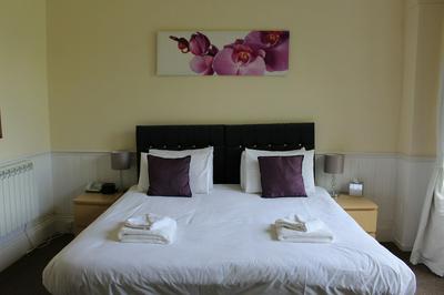 Mansfield Manor Hotel