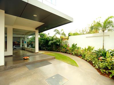 OYO 381 Hotel Sybaritic Suites Gachibowli