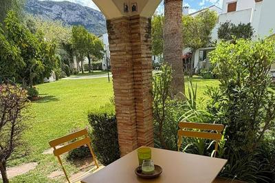 1 Bed-sleeps 2-gardens-pool-10 Min To Beach