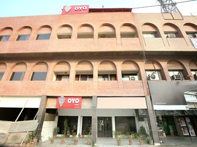 OYO 2690 Hotel Oscar Regency