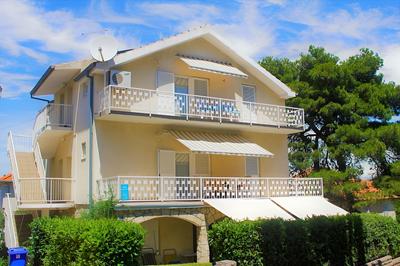 Great Location in Biograd, Large Terrace and 200m to the Beach! 2 Guests
