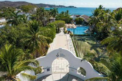 Hotel Castillo Huatulco & Beach Club