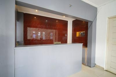 Rehat at Paskal Pelangi