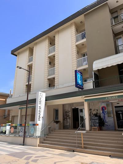 Marina Beach Suite Hotel