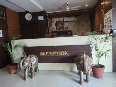 Hotel Yash Raj