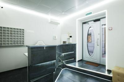 Buran Capsule Hotel - Hostel
