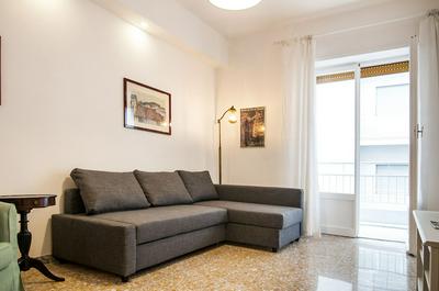 San Pietro Bright Apartment