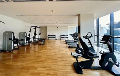 Bright Modern 1BR in City Walk