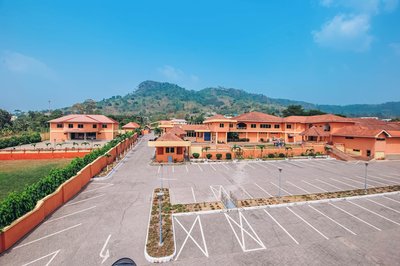 Mac-Dic Royal Plaza Hotel