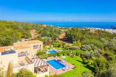 Villa Mary Large Private Pool Walk to Beach Sea Views A C Wifi - 1975