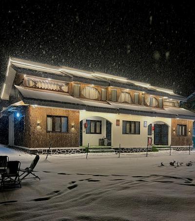 WATERFRONT PINE PAHALGAM