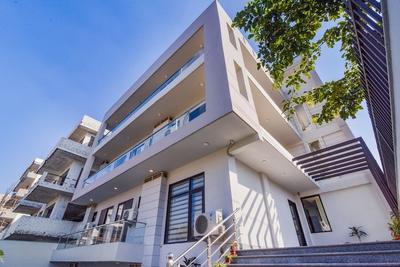 Royal Residence Golf View