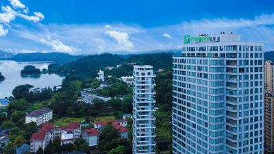 Holiday Inn One Thousand Island Lake by IHG