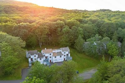 Lakeside Haven Ping Pong, Fire Pit & Mins to Big Boulder & Lake Harmony