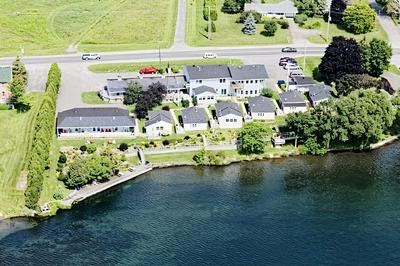 Dewar's Inn on the River