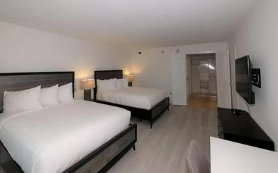 TWO Bold Condos on the Boardwalk by Cozysuites