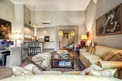 Wonderful Apartment With Balcony In Piazza Margana