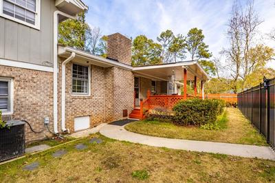 Private Pool Paradise 4 Bedroom Home by RedAwning