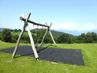 Baita Tersilia Near Lake And Mountain