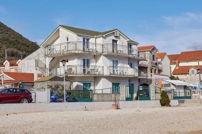 Apartments Rosić Baošići