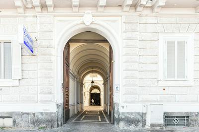 Lux Caracciolo
