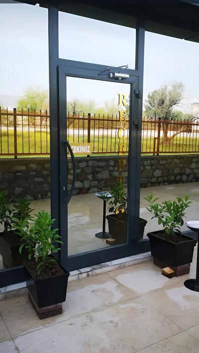 New Blue Izmir Bornova Hotel