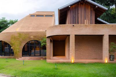 Athita The Hidden Court Chiang Saen