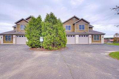 Door County Townhome: Pool Access, 1 Mi to Beach!