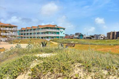 Beachgate CondoSuites and Oceanfront Resort