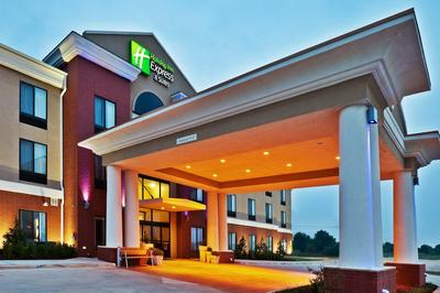Holiday Inn Express & Suites Perry by IHG