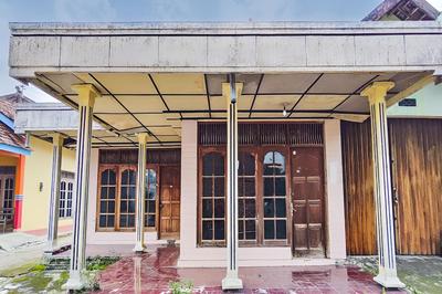 OYO Life 93662 Kost Pak Budi