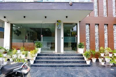 FabHotel Amrit Grand