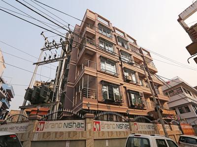 OYO 10263 Hotel Grand Nishat