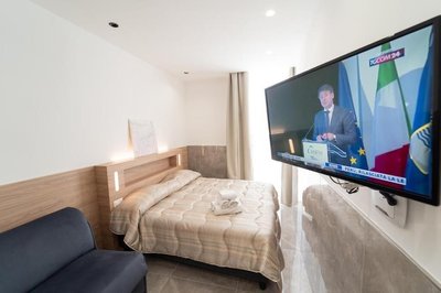 GREROS TOLEDO H. by Clapa Group dislocated hospitality