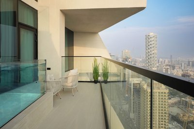 Luxury Sky Retreat w Private Pool -JVC