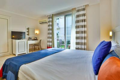 Crystal Boutique Comfort Collection