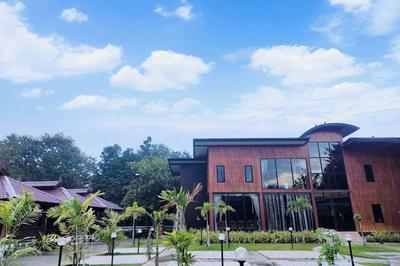 Phra Chan Khiang Dao Resort