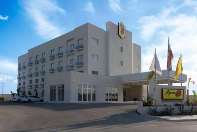 Super 8 By Wyndham Manzanillo
