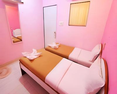 Room Maangta 127 - Andheri