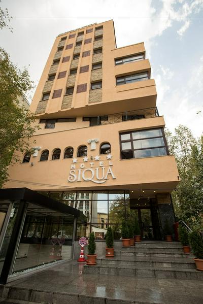 Siqua Hotel