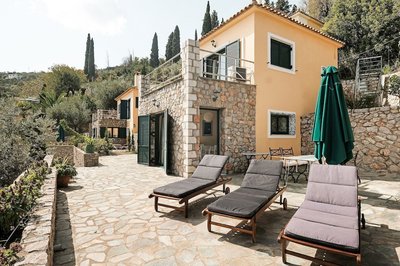 Outstanding Villas in Pera Melana near Kissakas Beach