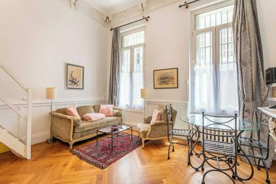 Charming Duplex With 1 Bedroom