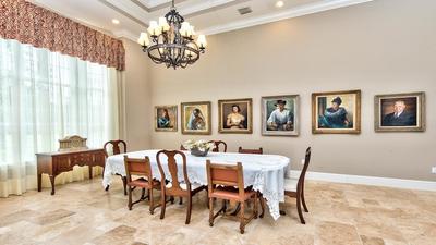 Knickerbocker Estate: Elegant 9-BR Getaway in Naples. Enjoy Private Pool, Outdoor Dining, and Expansive Grounds, Experience Tranquility with Easy Access to