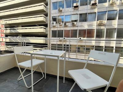 Vibrant Omonia Oasis, Modern Apartment in the Heart of Athens
