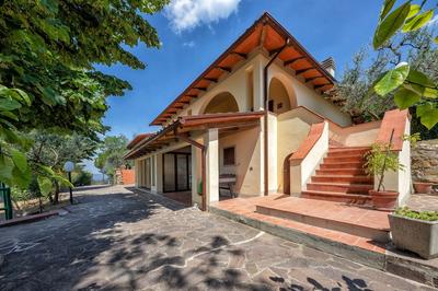 Home in Tusany With Private Pool&tennis