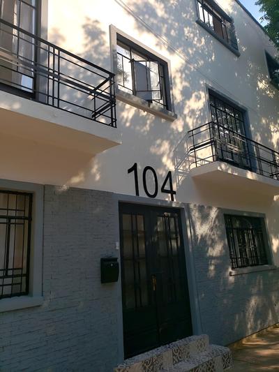 Singular Antara Polanco