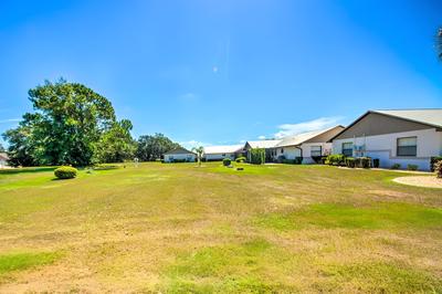 Screened Porch + Pool Access: Cozy Sebring Condo