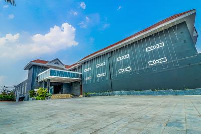 Hotel Piccadily Raipur