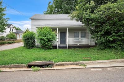 Quiet Family Home - Downtown, Pet Friendly, 4 Beds